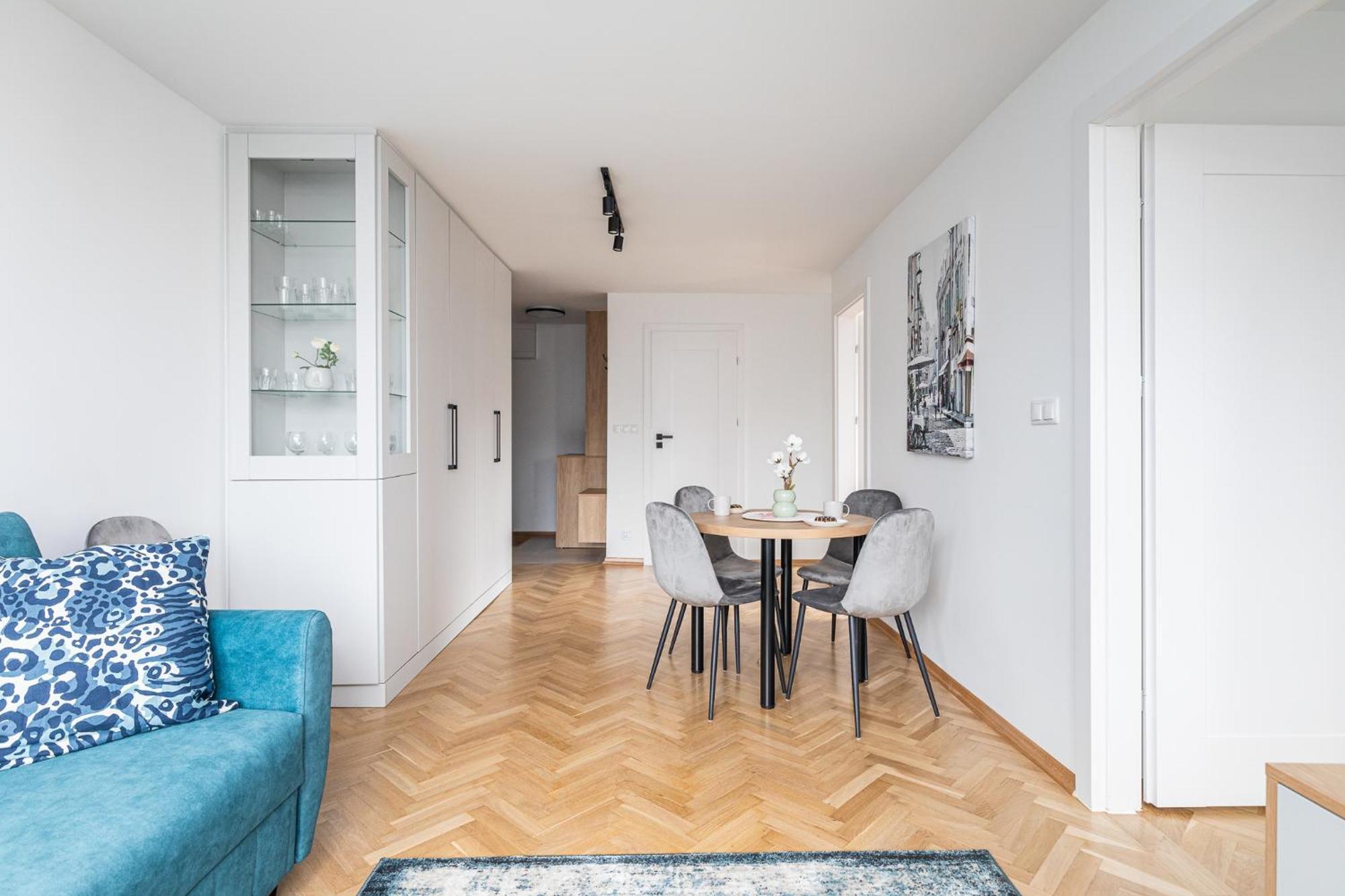 Superapart Zelazna 34 Warszawa Exteriör bild