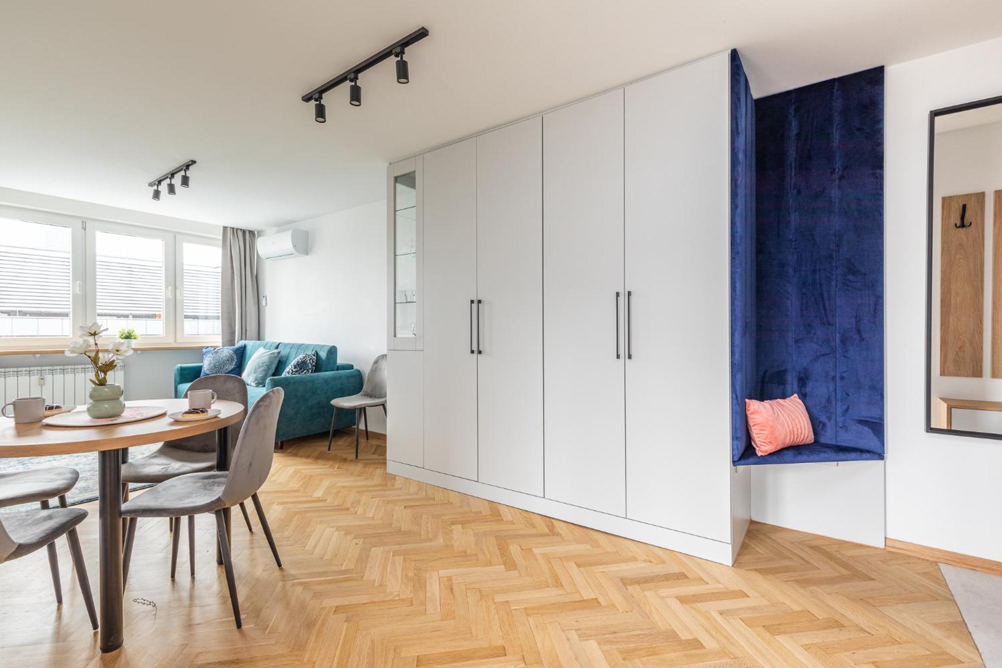 Superapart Zelazna 34 Warszawa Exteriör bild